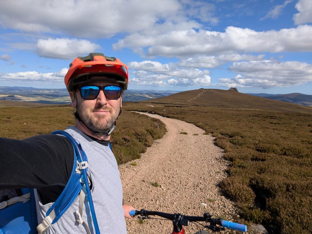 PXL 20250905 114248496